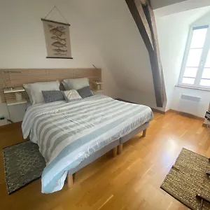 Apartment De Charme Rue Du Chateau, Auray